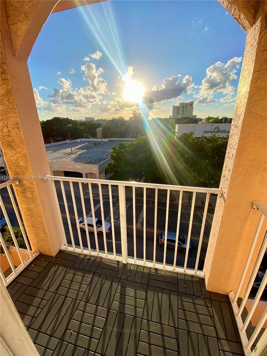 199 SW 12th Ave # C Unit: 501-C