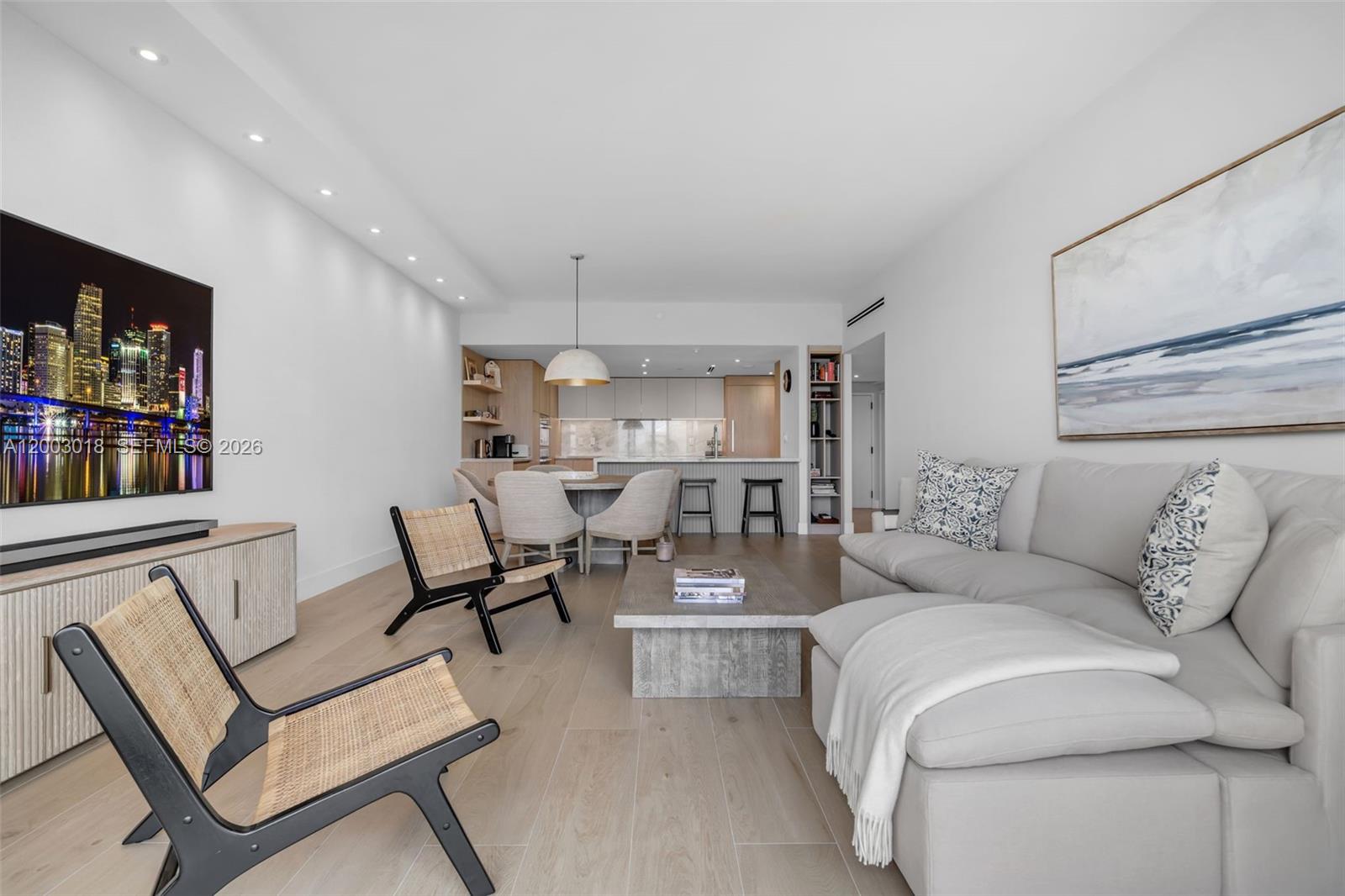 151 Crandon Blvd # 1002