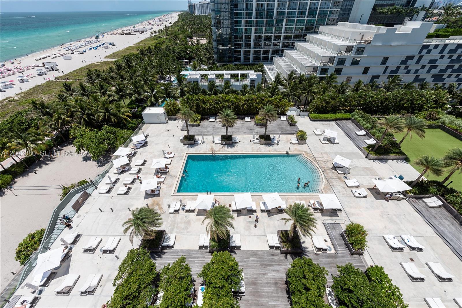 2301 Collins Ave # 1009
