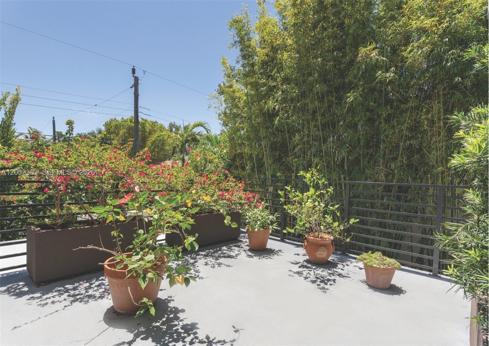 2955 Shipping Ave # 2955