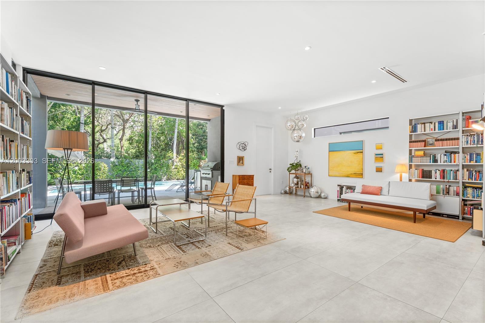 2955 Shipping Ave # 2955