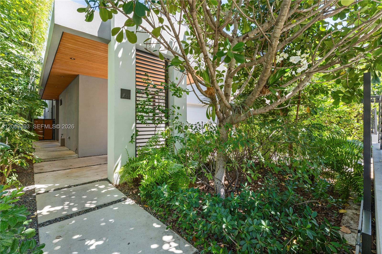 2955 Shipping Ave # 2955
