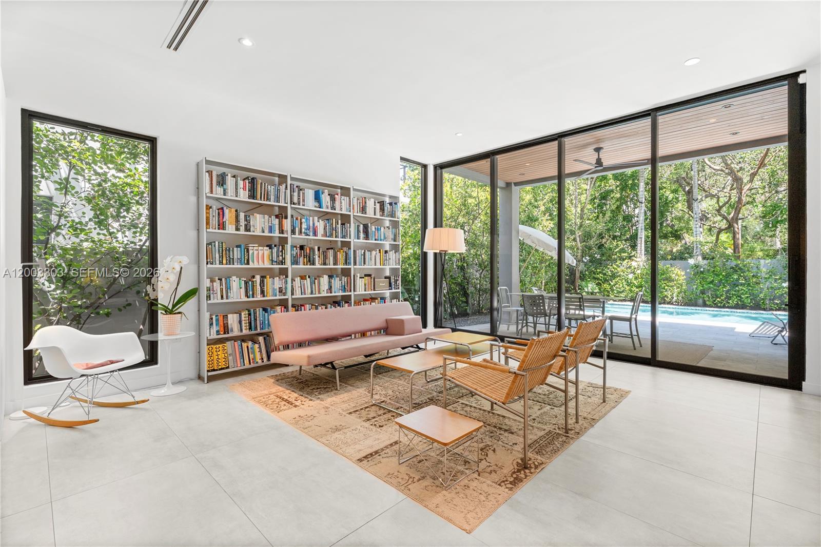 2955 Shipping Ave # 2955