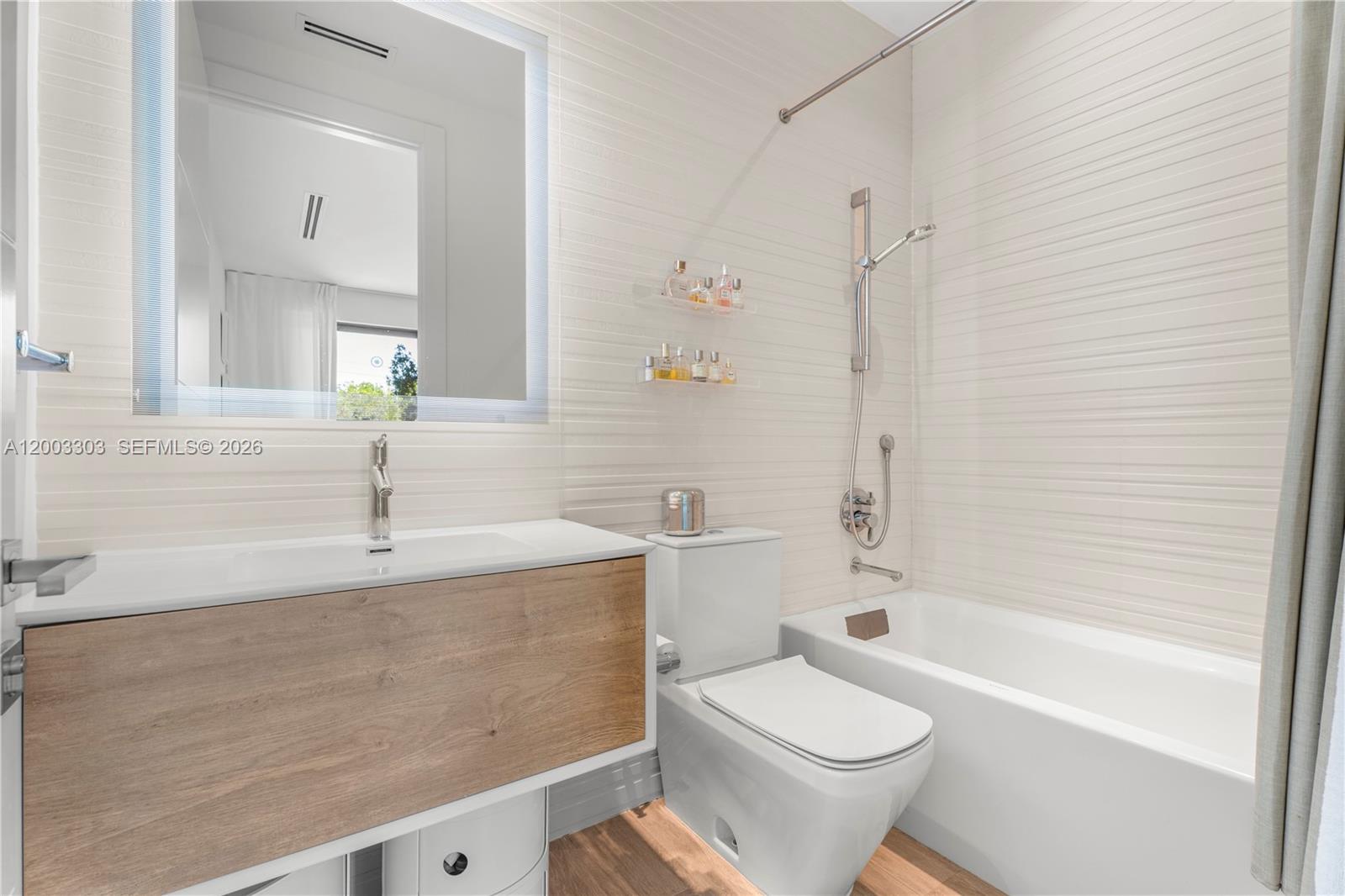 2955 Shipping Ave # 2955
