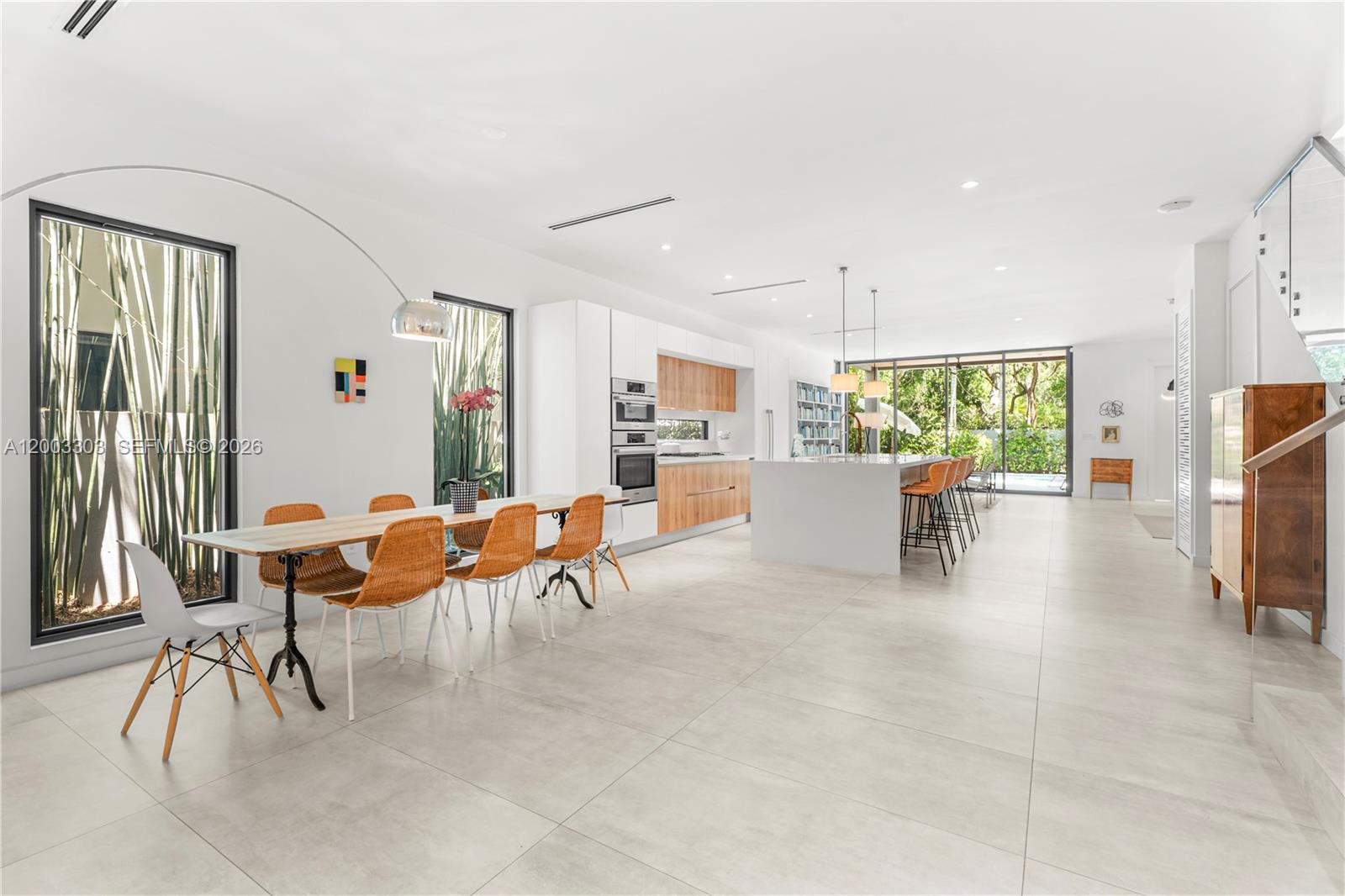 2955 Shipping Ave # 2955