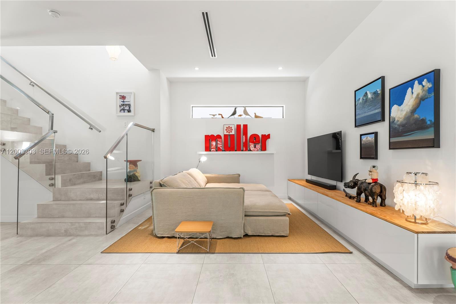 2955 Shipping Ave # 2955