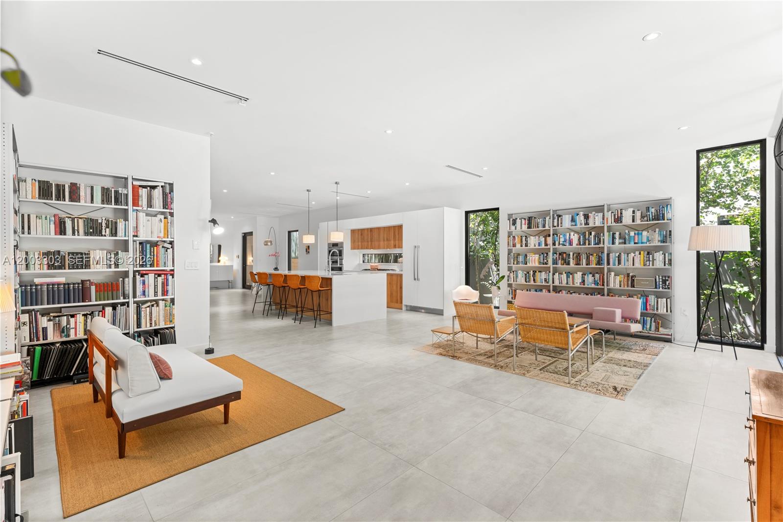 2955 Shipping Ave # 2955