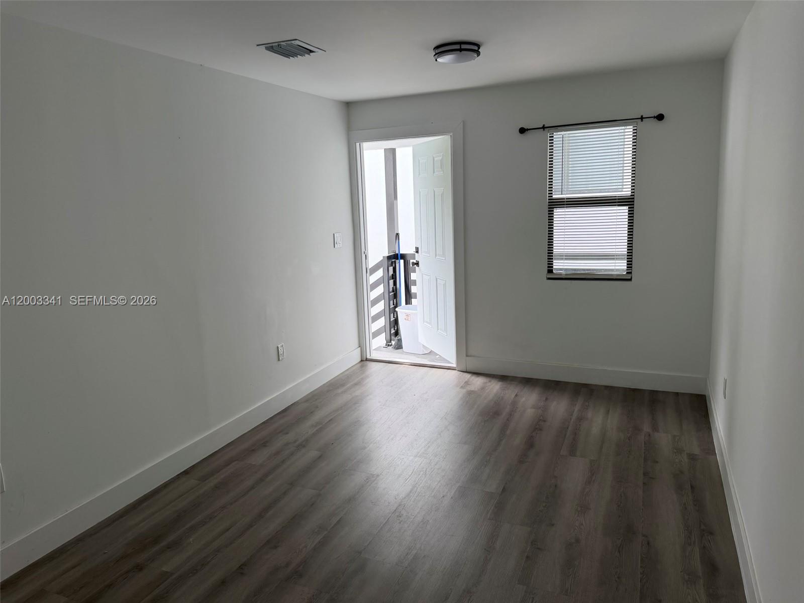 638 SW 21st Ave # 3