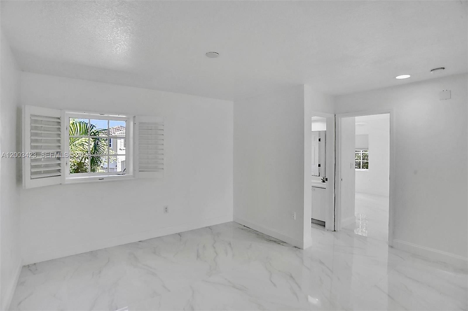 21032 NE 32nd Ave # 21032
