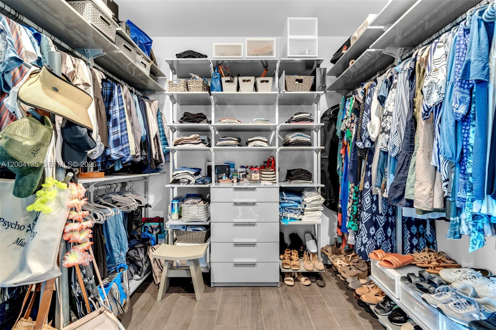 110 Reef Ln