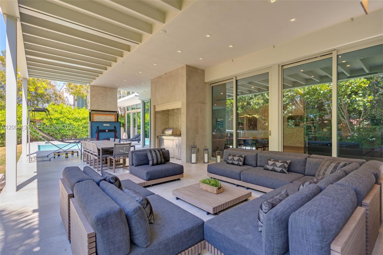 110 Reef Ln