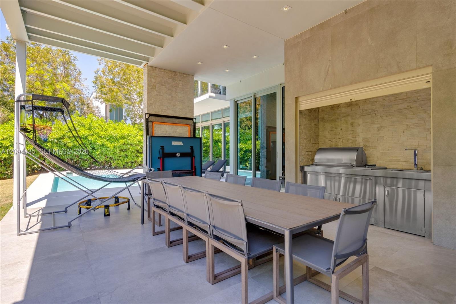 110 Reef Ln