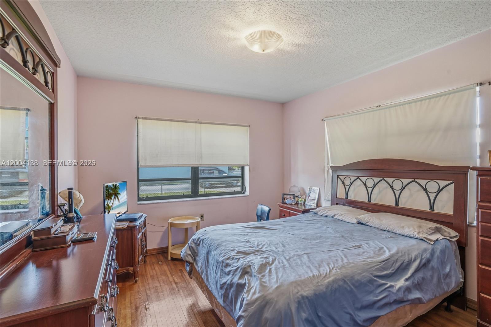 380 NE 15th St
