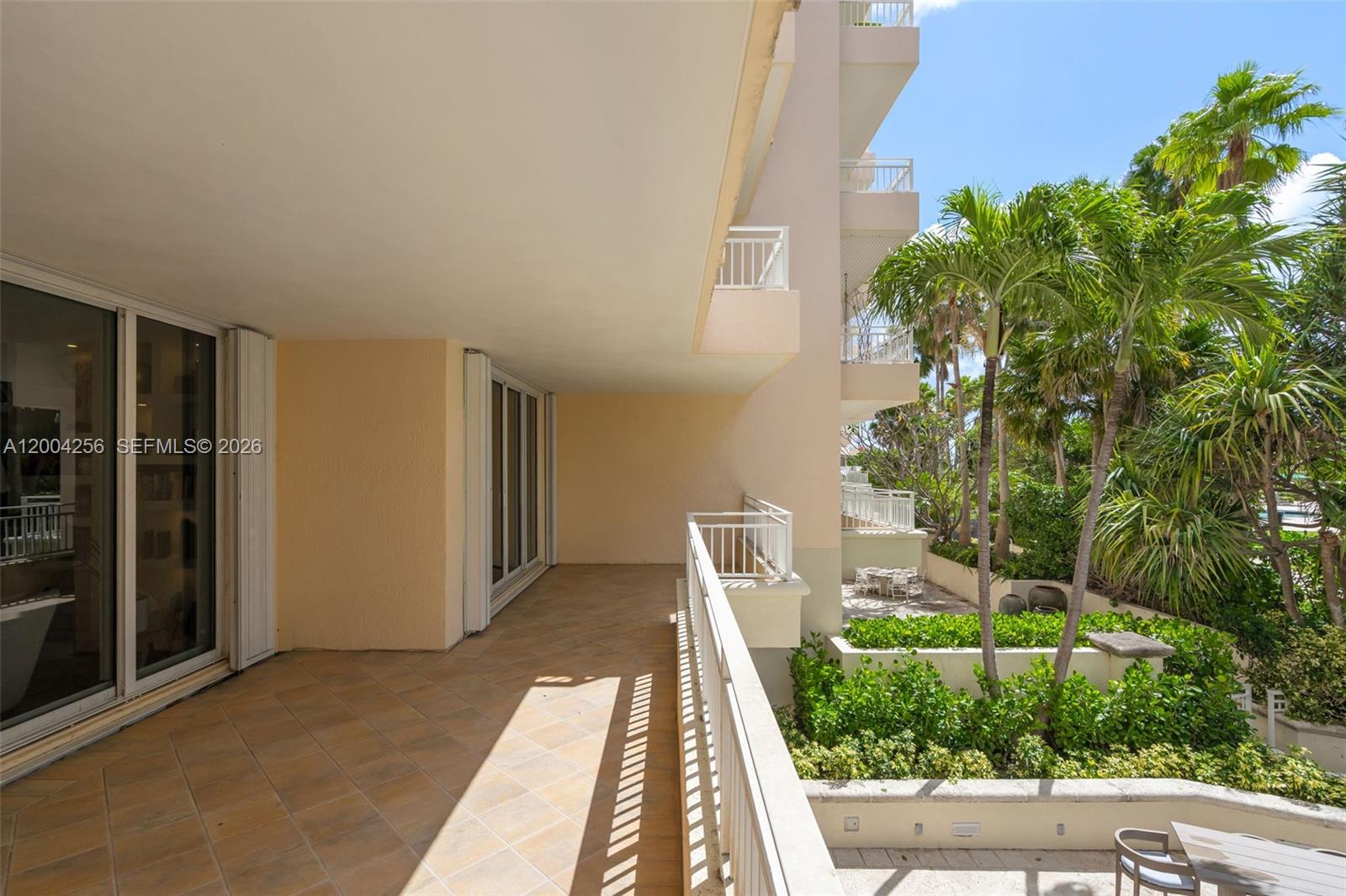 791 Crandon Blvd # 302