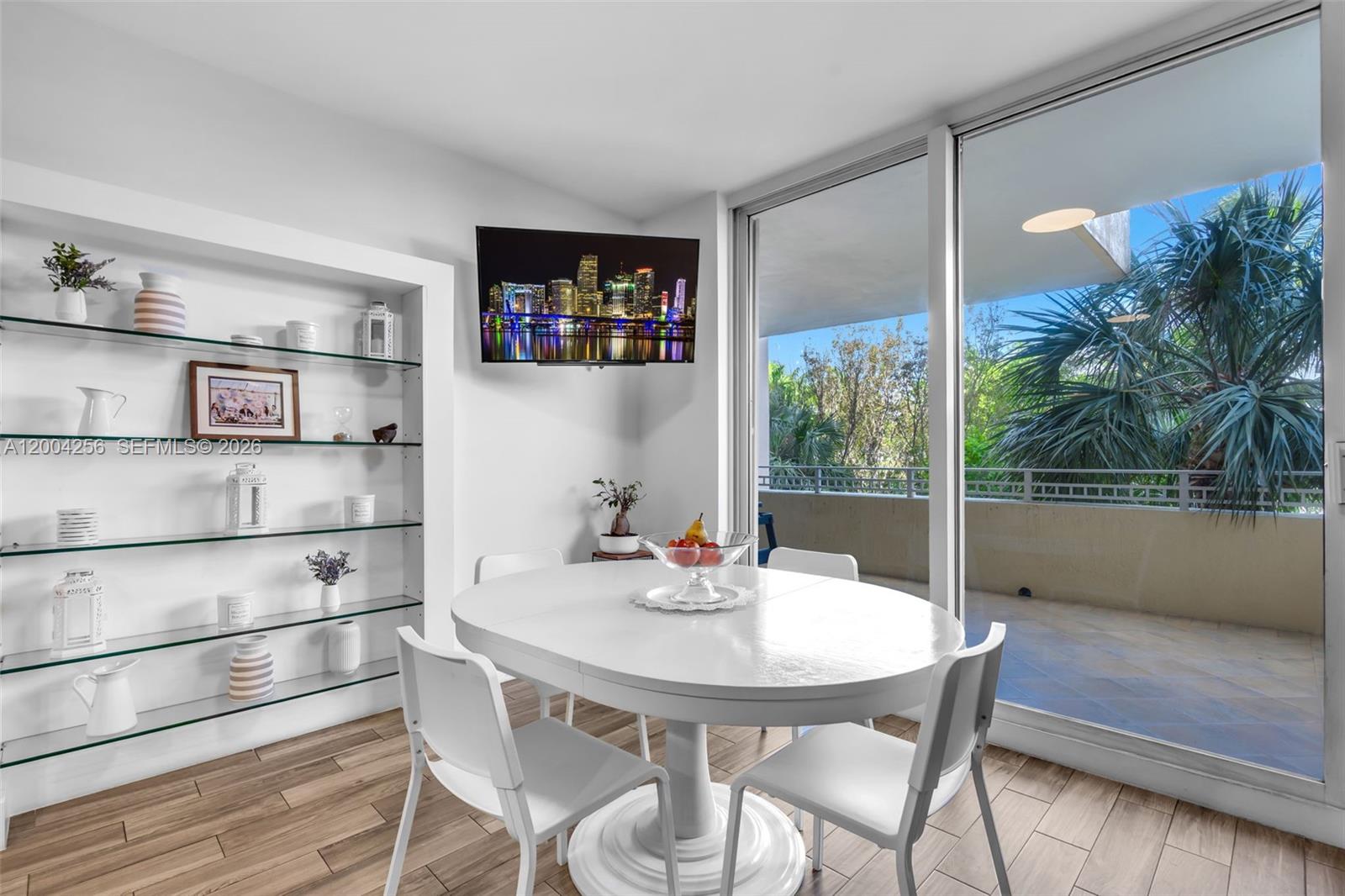 791 Crandon Blvd # 302