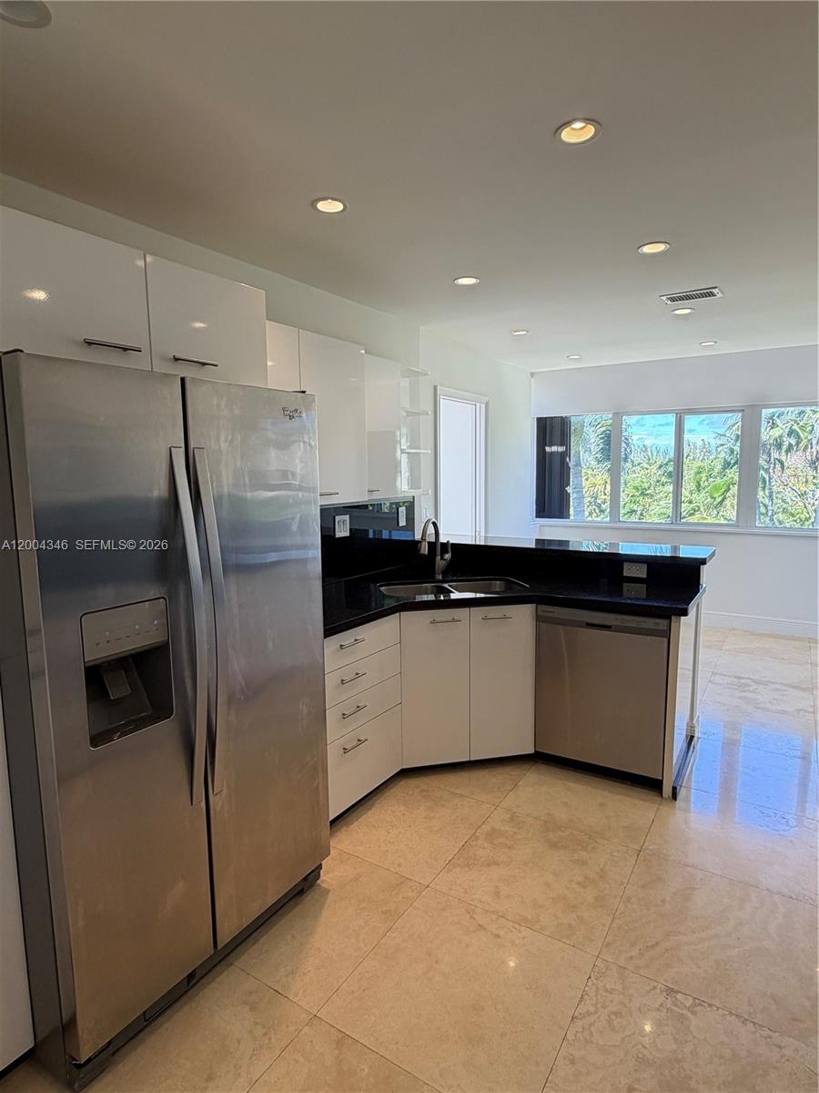 151 Crandon Blvd # 444