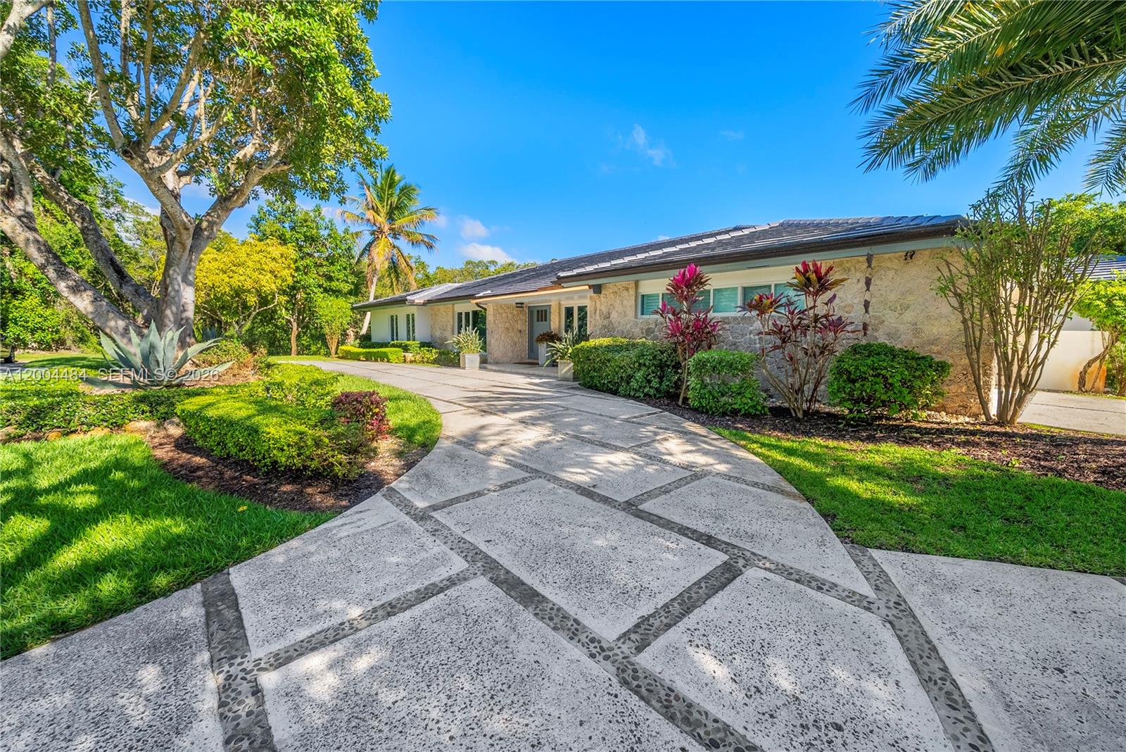 600 Conde Ave