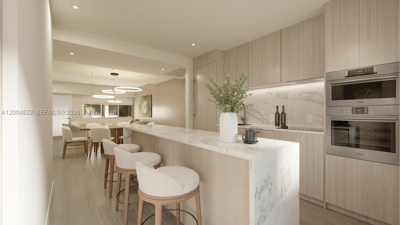 250 Collins Ave # 109