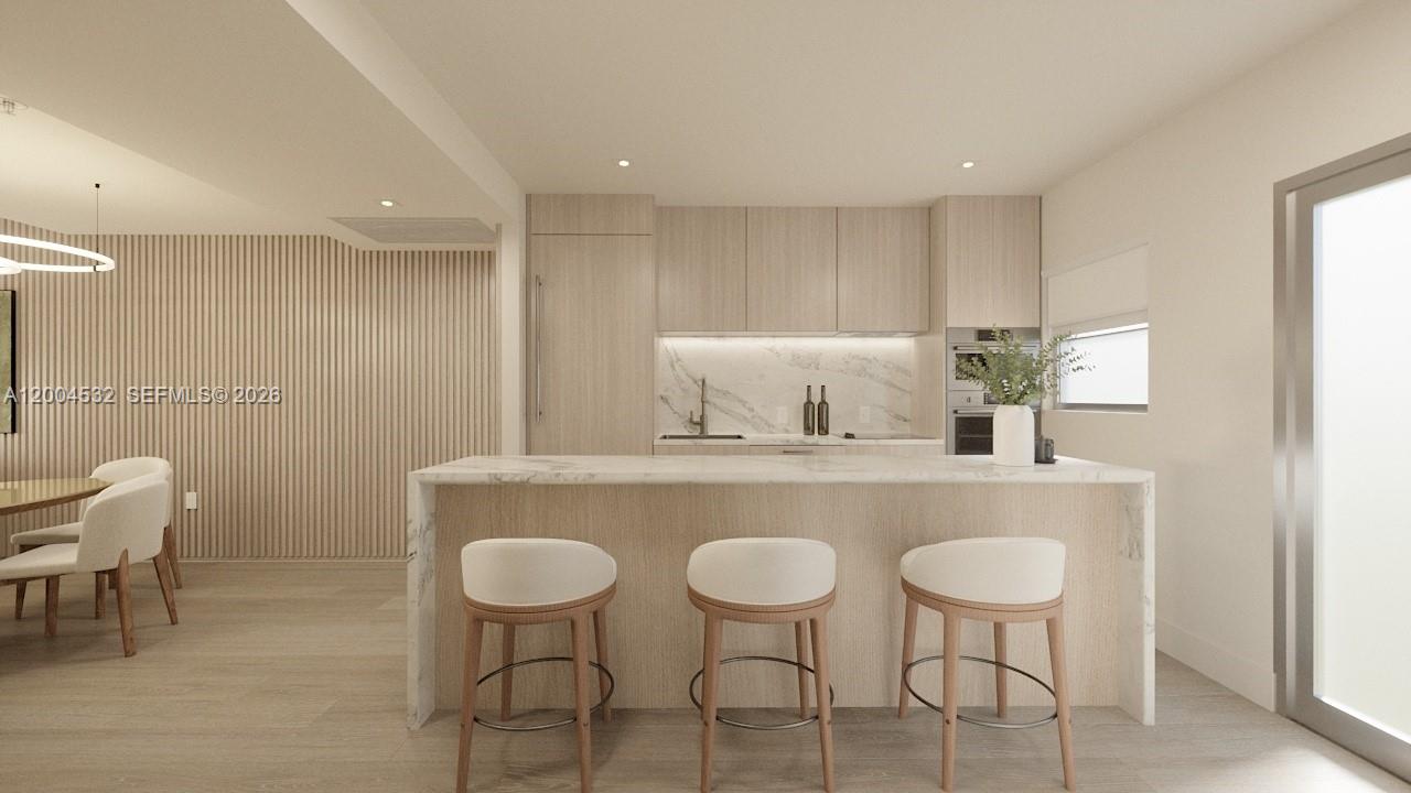 250 Collins Ave # 109