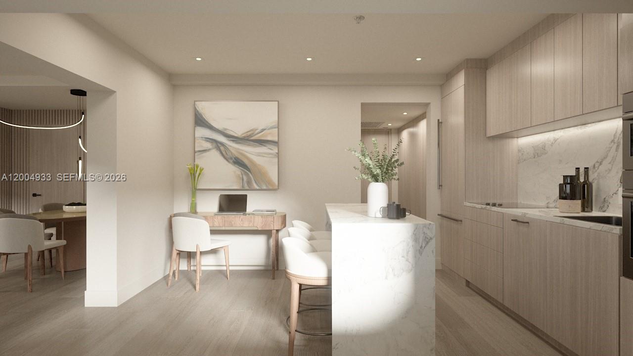 260 Collins Ave Unit: 105/106