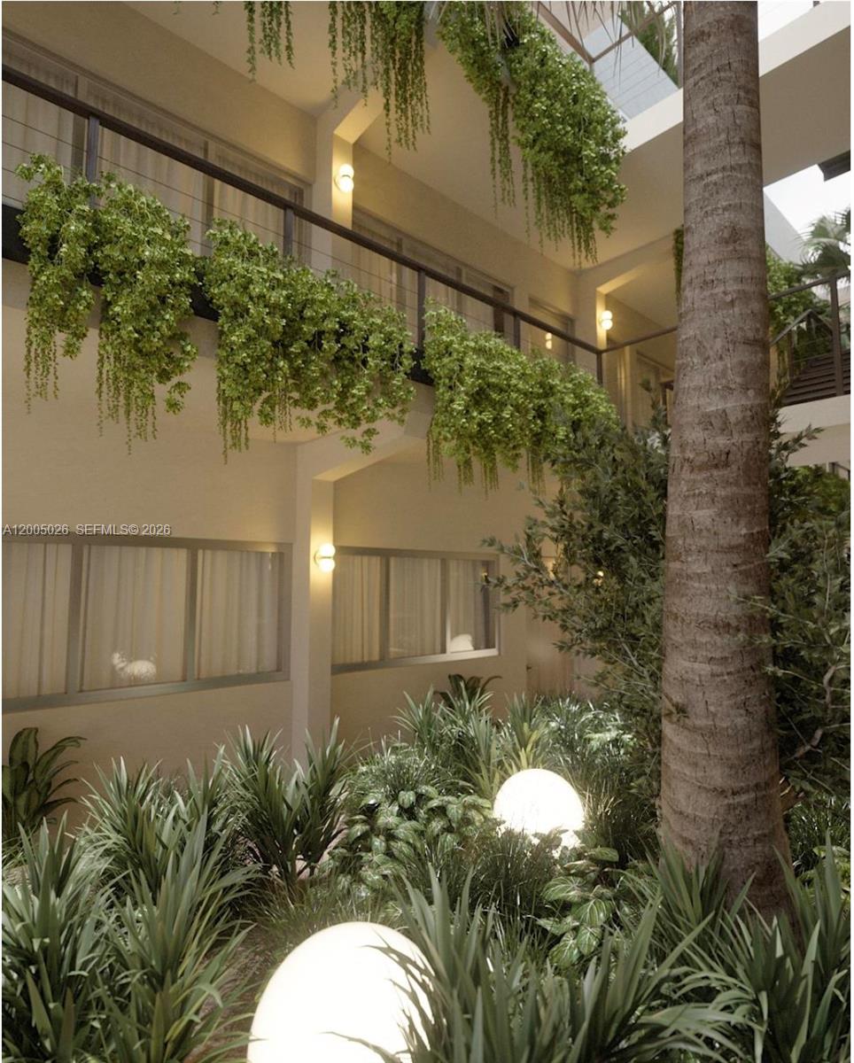 260 Collins Ave Unit: 205/206