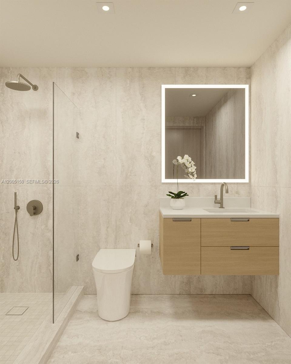 250 Collins Ave Unit: 107/108