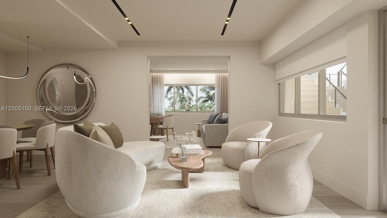 250 Collins Ave Unit: 107/108