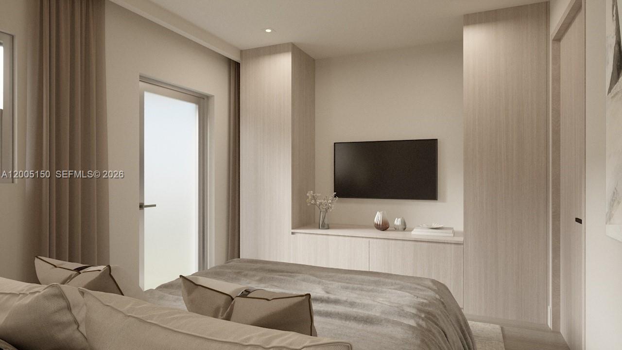250 Collins Ave Unit: 107/108