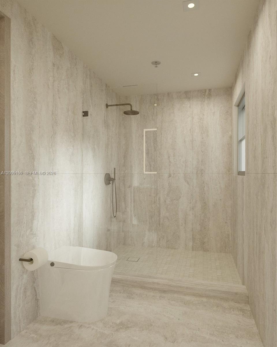 250 Collins Ave Unit: 107/108