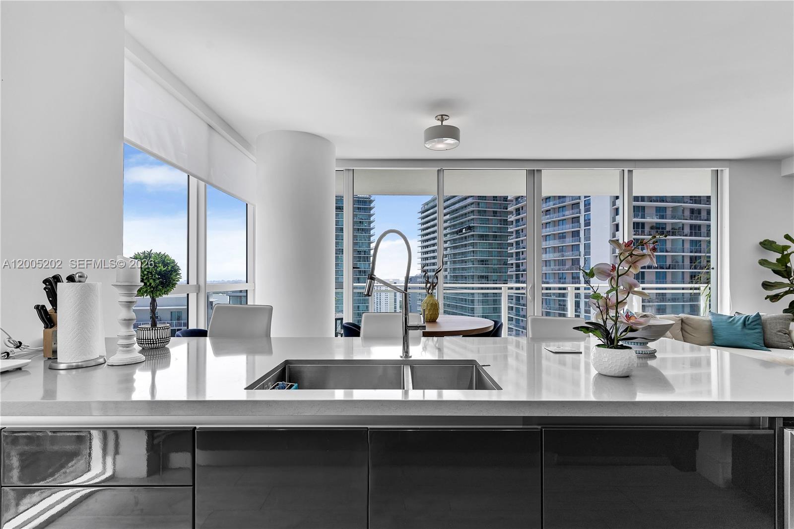 1080 Brickell Ave # 2601