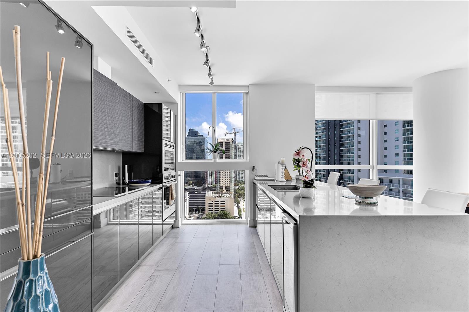 1080 Brickell Ave # 2601