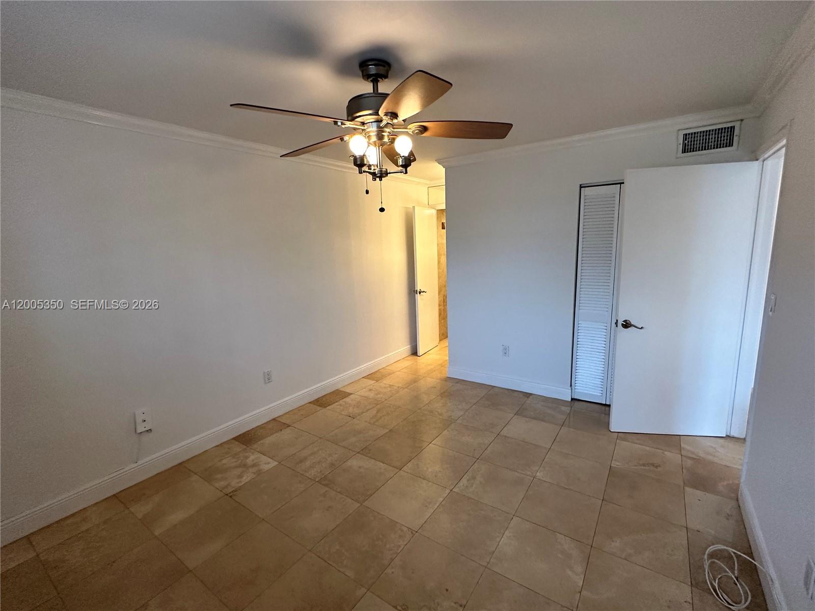1250 Lincoln Rd # 406