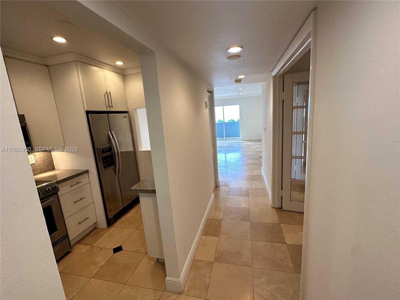 1250 Lincoln Rd # 406