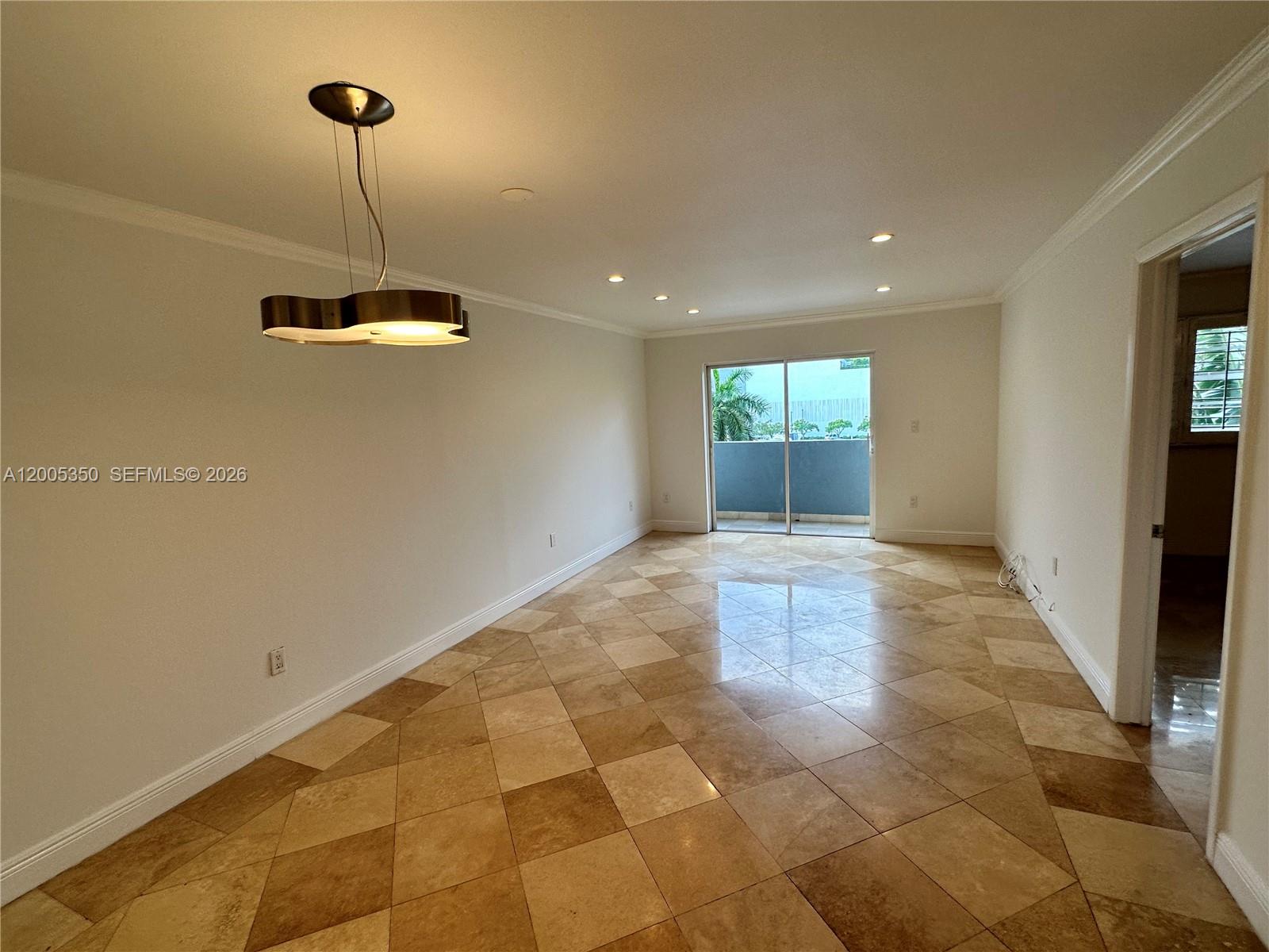 1250 Lincoln Rd # 406