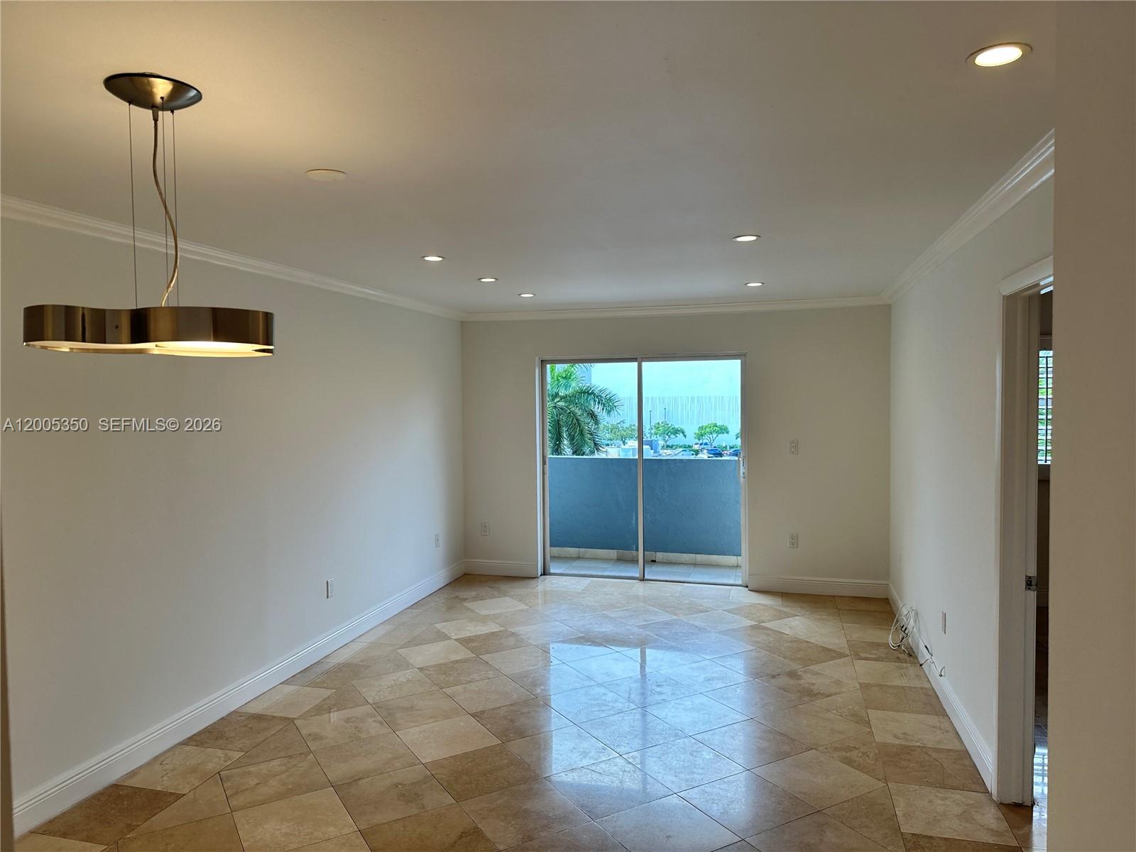 1250 Lincoln Rd # 406