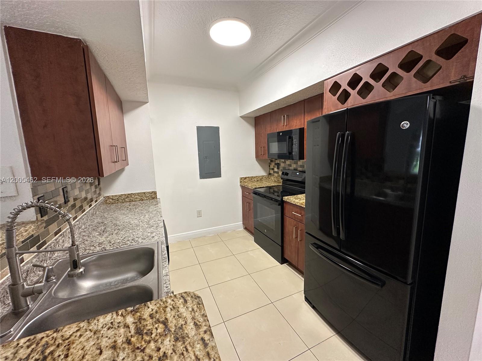 215 SW 117th Ter # 14104