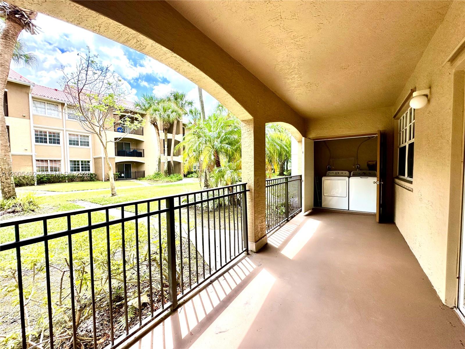 215 SW 117th Ter # 14104