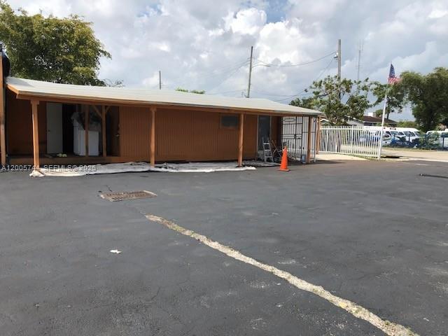 5960 NW 27th Ave