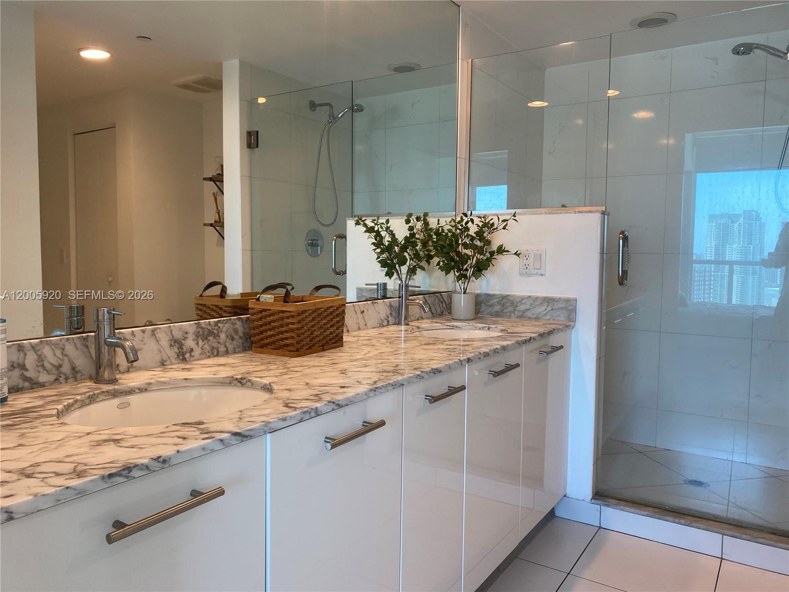 55 SE 6th St # 3905