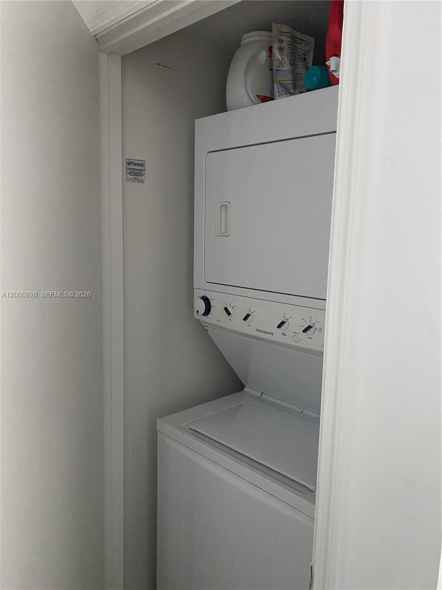 55 SE 6th St # 3905