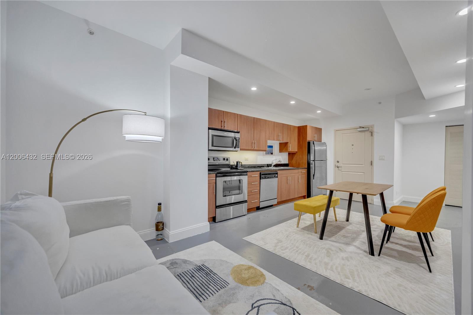 111 E Flagler St # 506