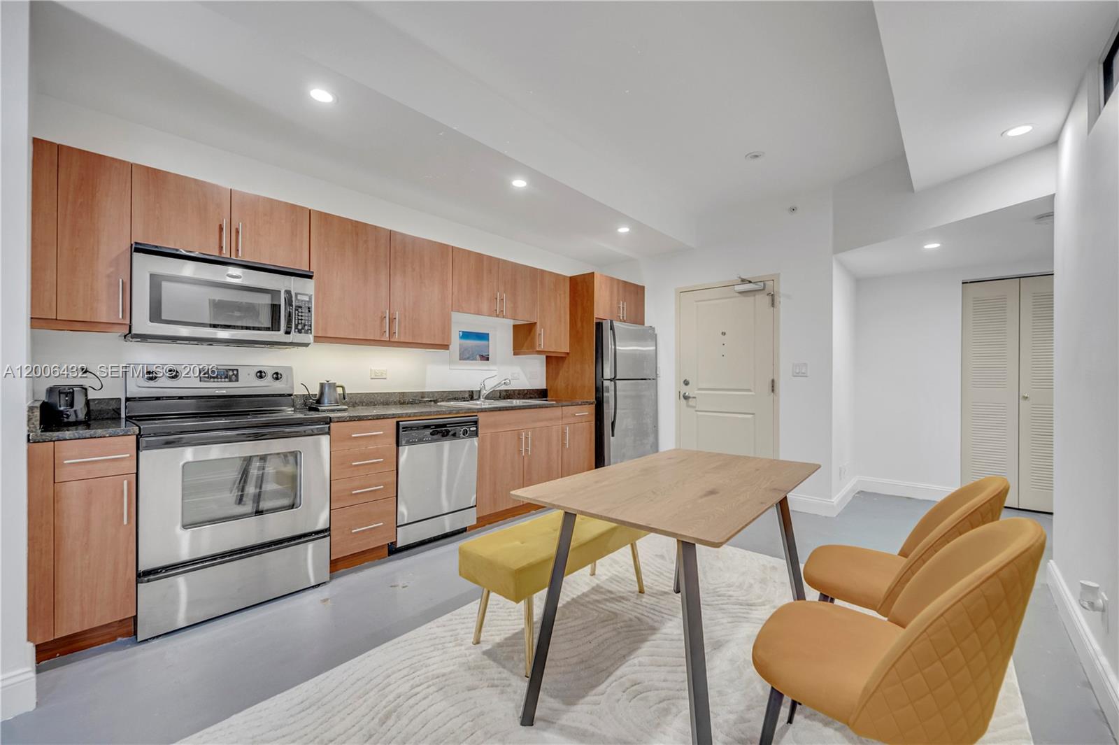 111 E Flagler St # 506