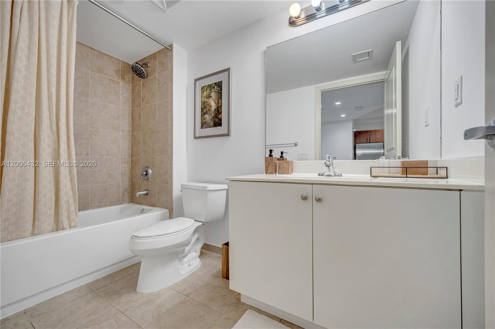 111 E Flagler St # 506