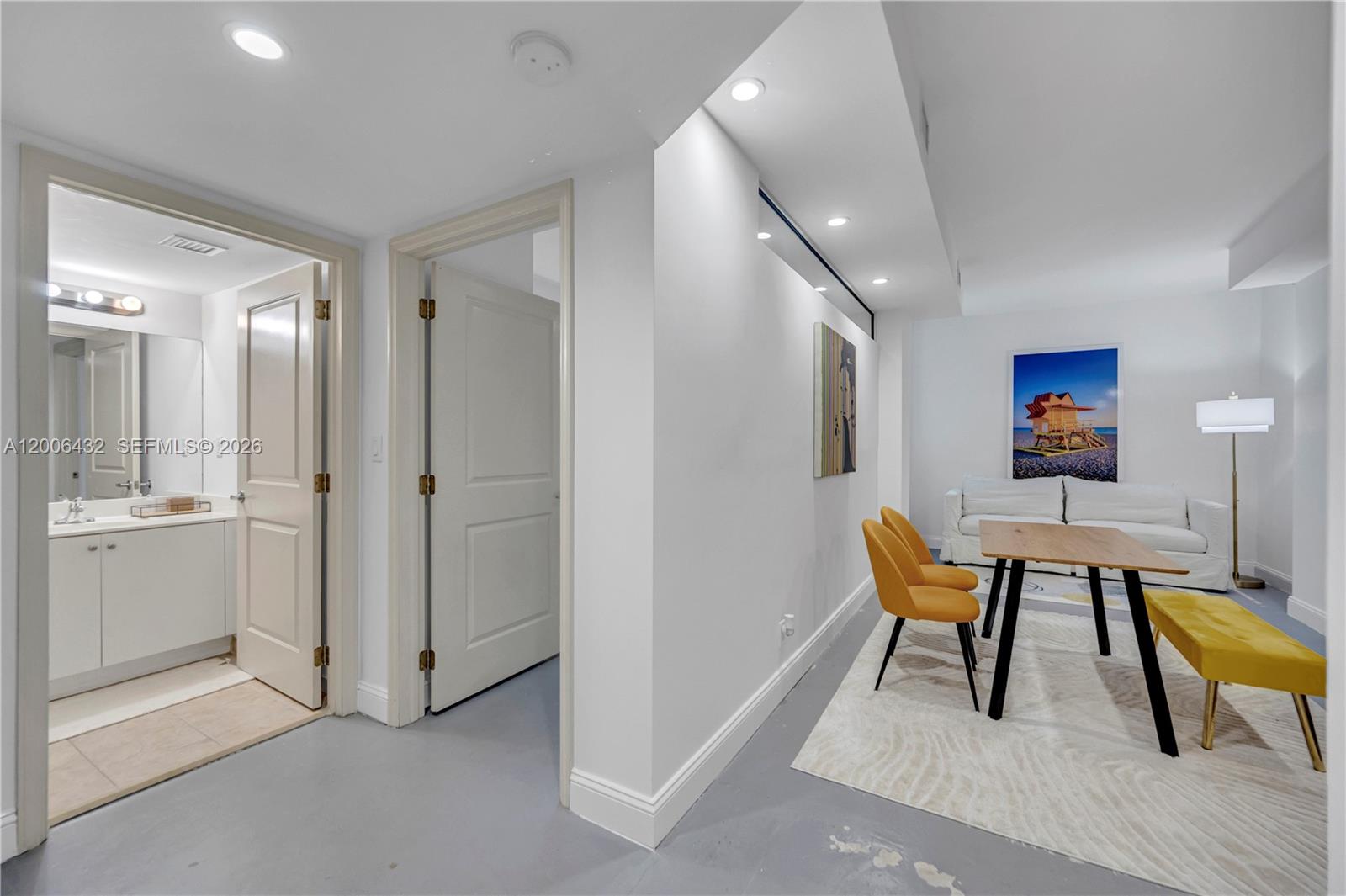 111 E Flagler St # 506