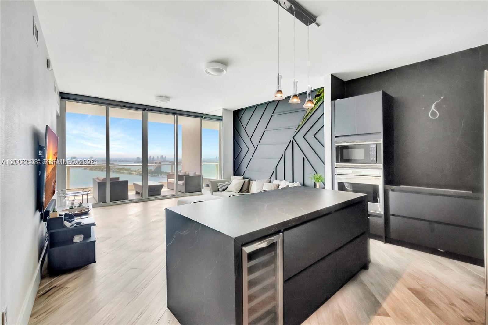 2020 N Bayshore Dr # 3408