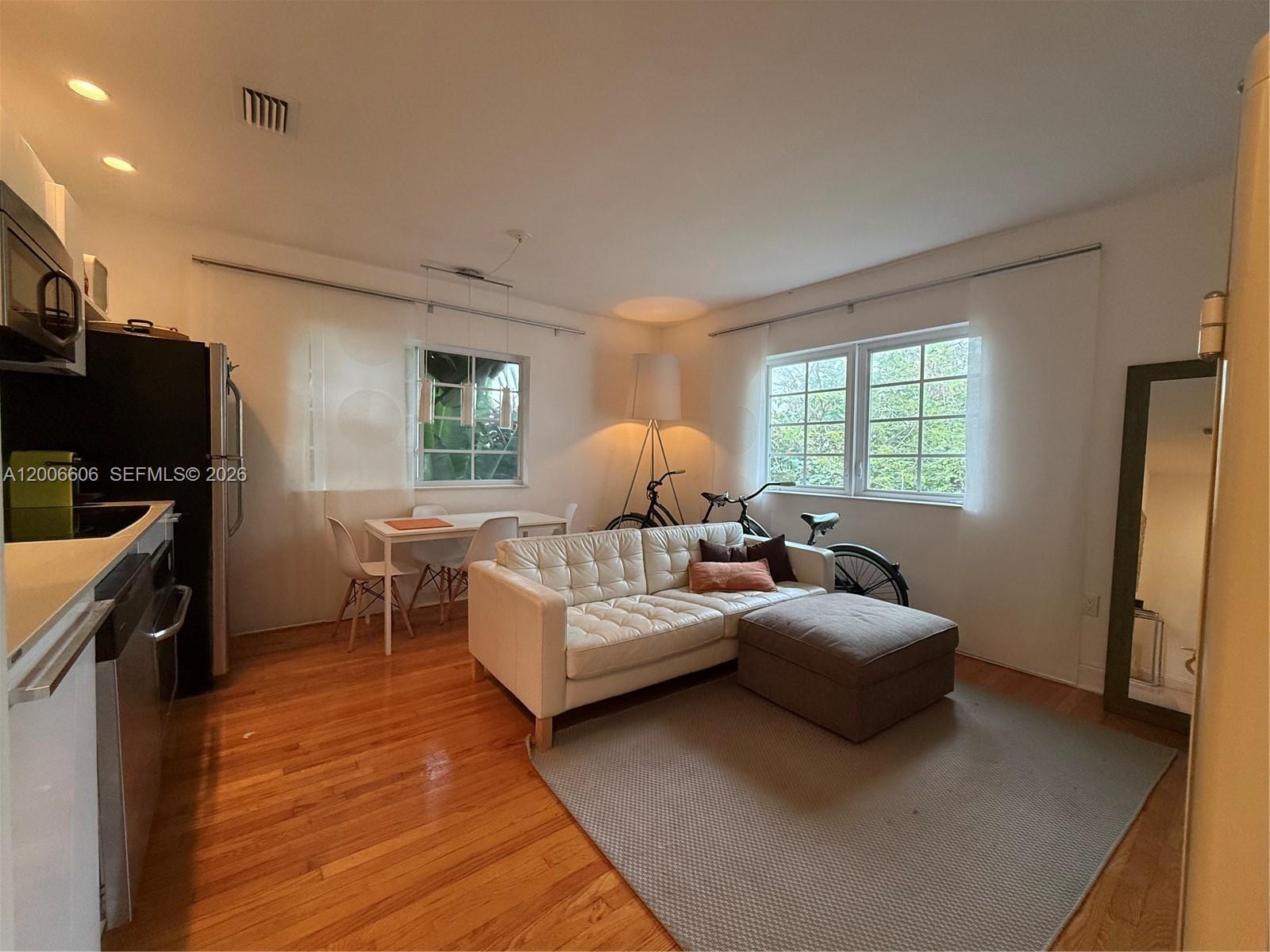 1410 Euclid Ave # 6