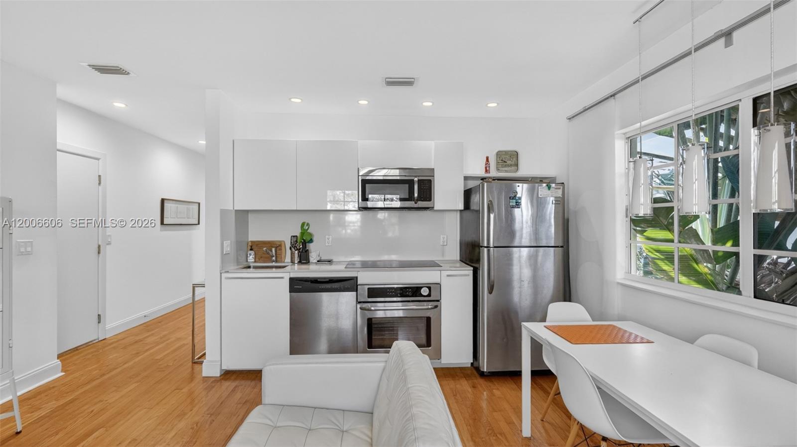1410 Euclid Ave # 6
