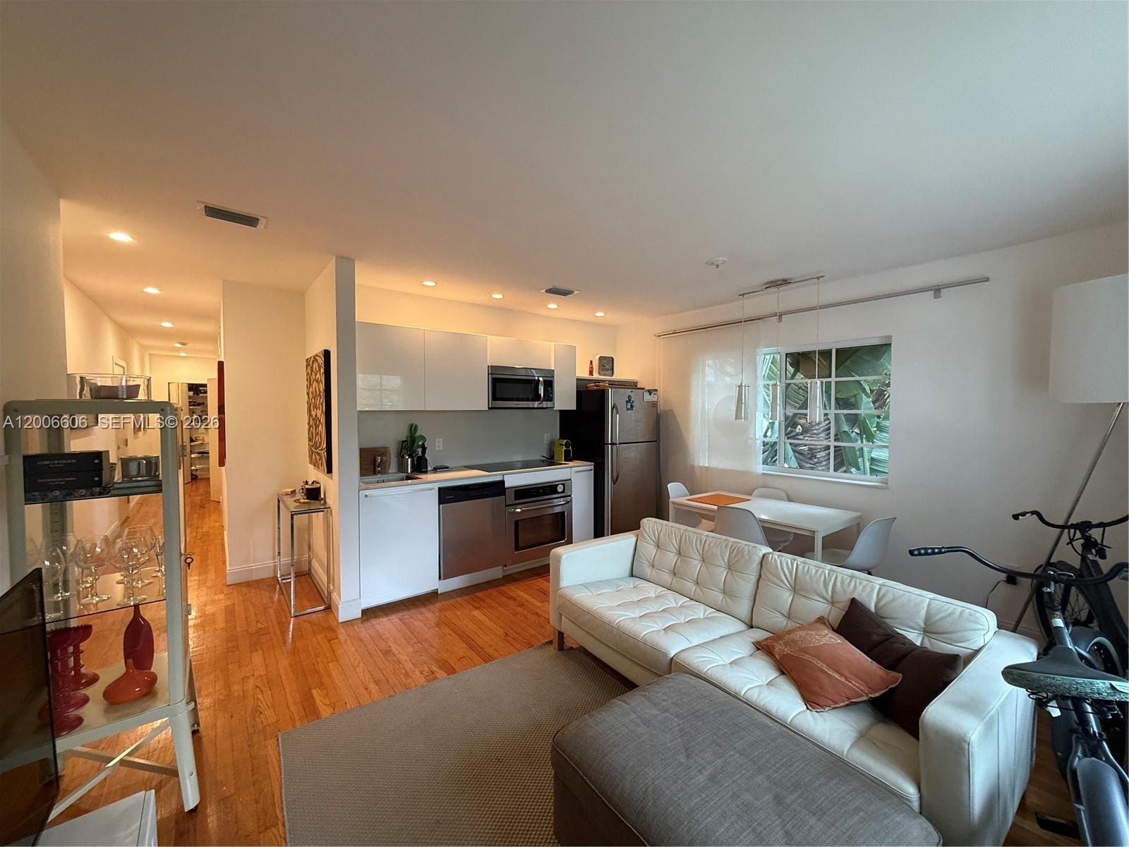 1410 Euclid Ave # 6