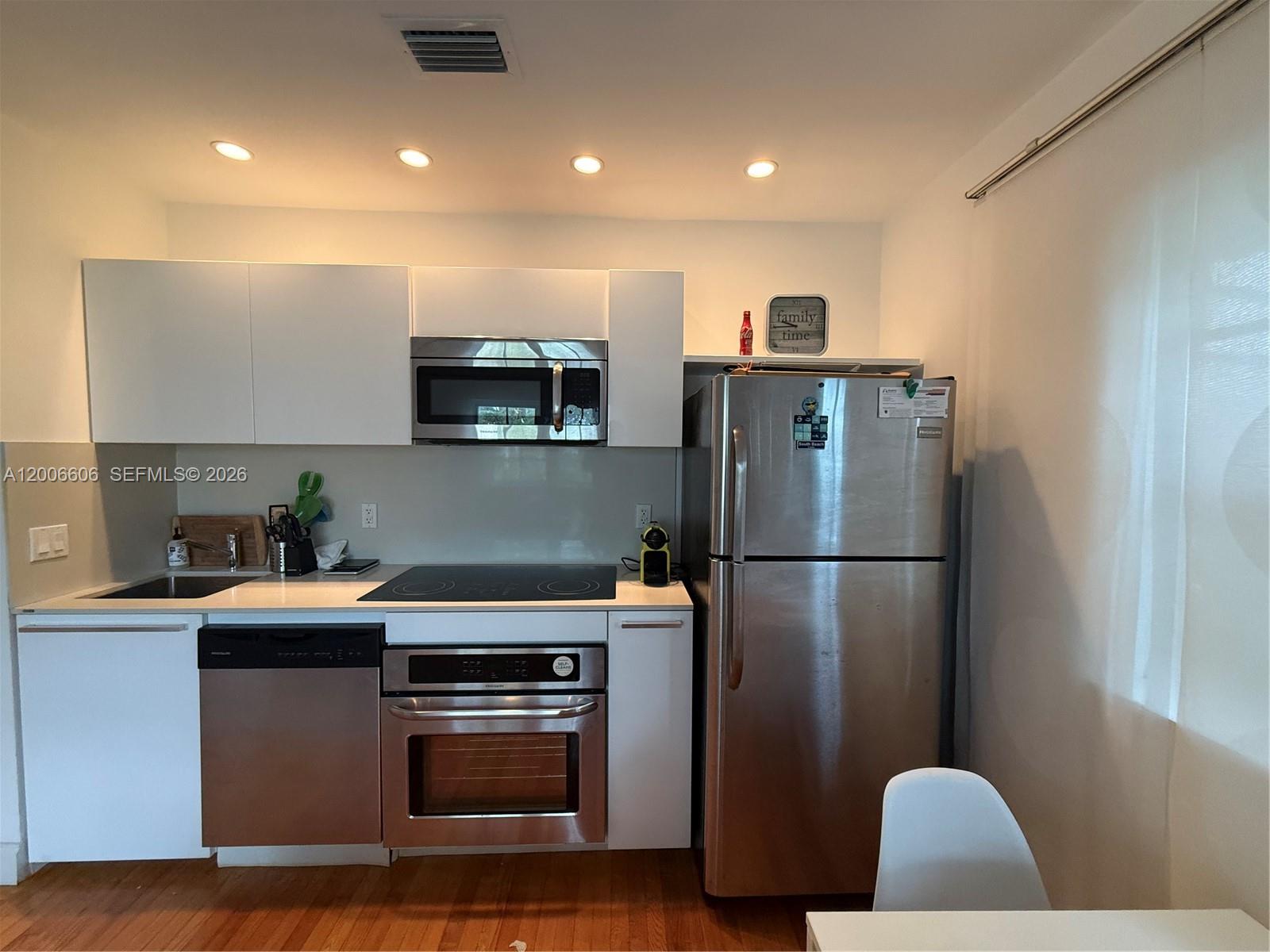 1410 Euclid Ave # 6