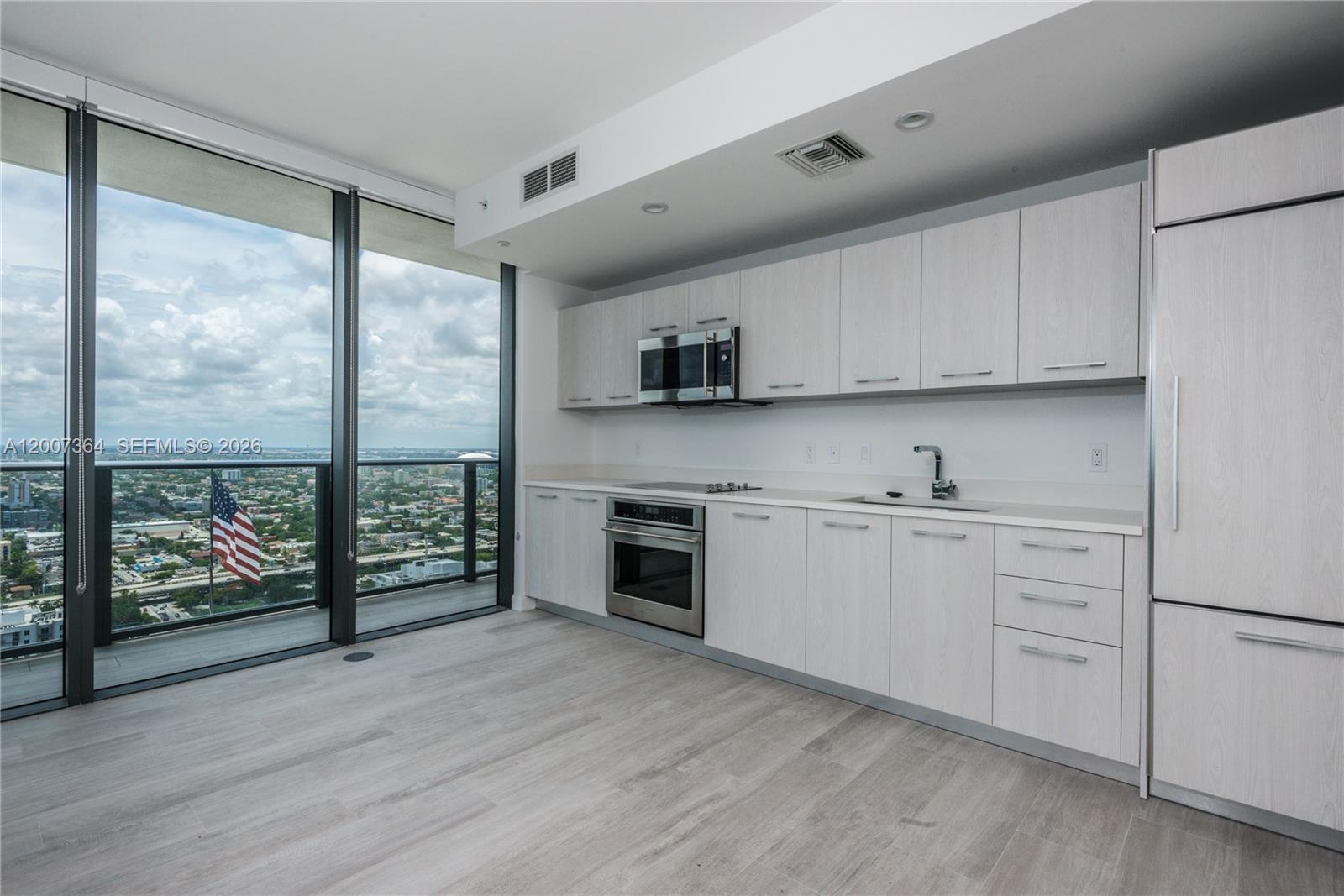 55 SW 9 St # 3606